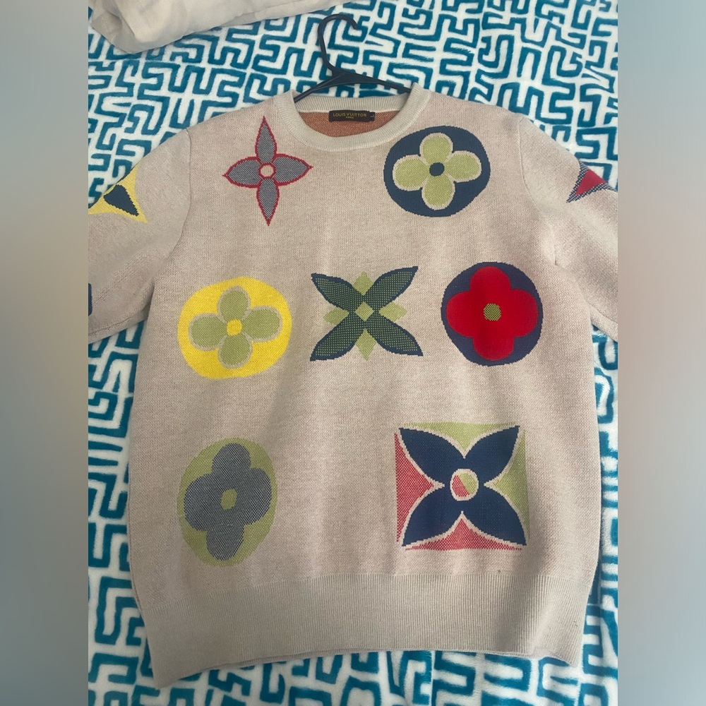 Louis Vuitton sweater brown and cream  size larger